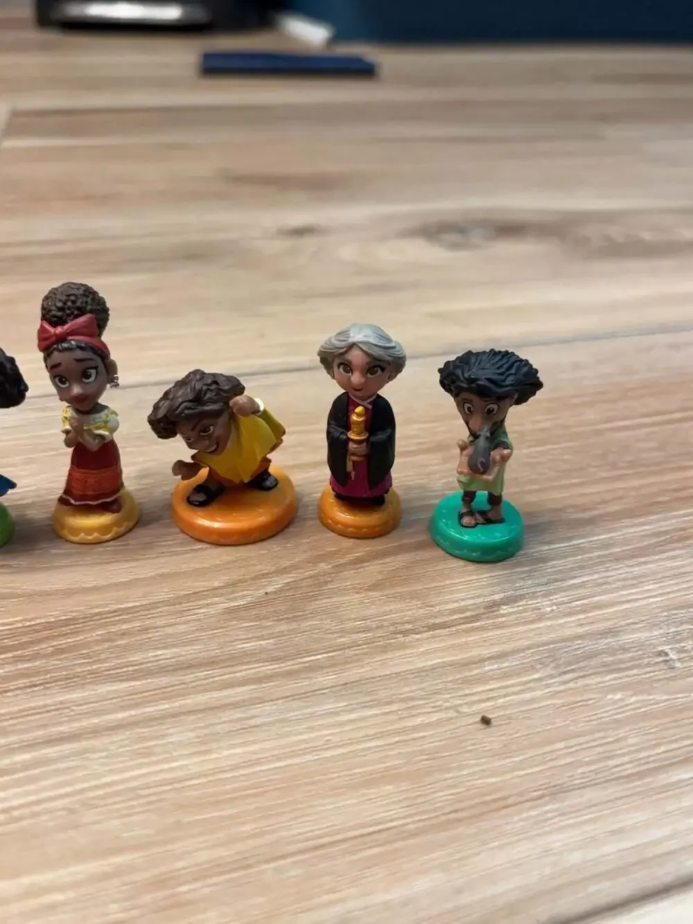 Disney Encanto Madrigal Family Mini Figure Set of 10